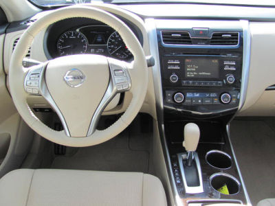 2013 Nissan Altima  SL