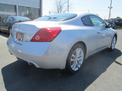 2012 Nissan Altima  3.5 SR
