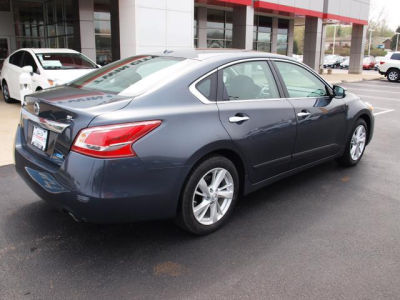 2013 Nissan Altima  SL
