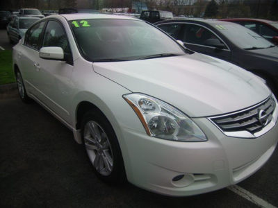 2012 Nissan Altima  3.5 SR