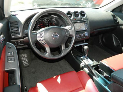 2012 Nissan Altima  3.5 SR