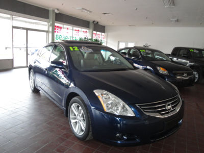 2012 Nissan Altima  3.5 SR