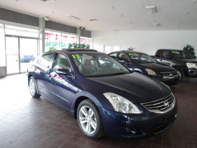 2012 Nissan Altima  3.5 SR