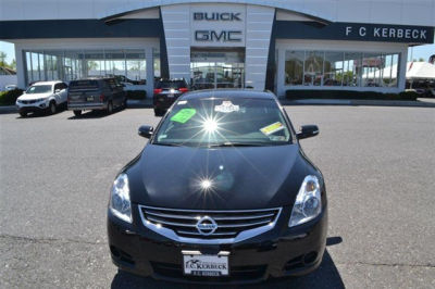 2010 Nissan Altima  3.5 SR