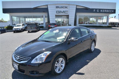 2010 Nissan Altima  3.5 SR