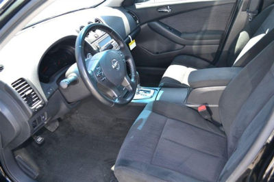 2010 Nissan Altima  3.5 SR