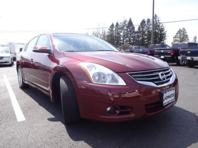 2011 Nissan Altima  3.5 SR