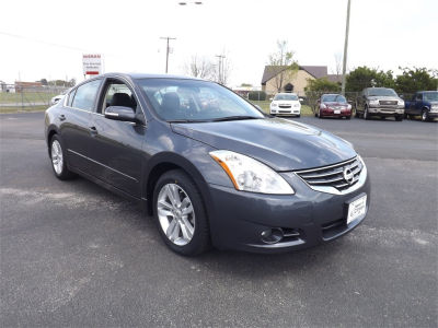 2012 Nissan Altima  3.5 SR