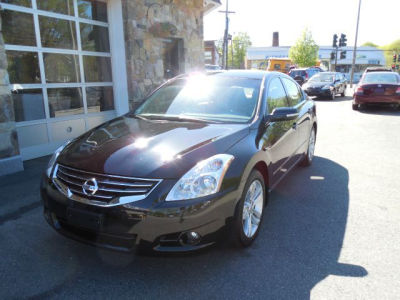 2012 Nissan Altima  3.5 SR