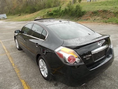 2012 Nissan Altima  3.5 SR