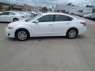 2013 Nissan Altima  2.5 S