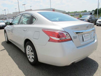 2013 Nissan Altima  S