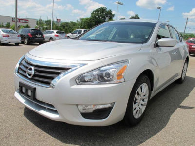 2013 Nissan Altima  S