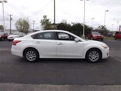 2013 Nissan Altima  S