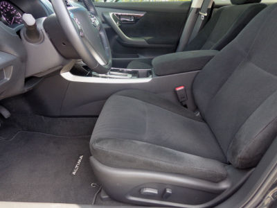 2013 Nissan Altima  2.5 SV