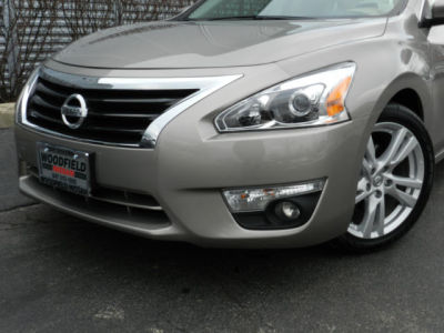 2013 Nissan Altima  3.5 SV