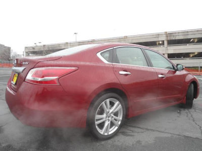 2013 Nissan Altima  3.5 SV