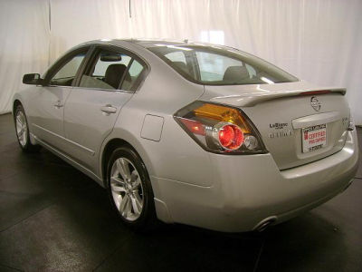 2012 Nissan Altima  3.5 SR