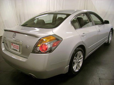 2012 Nissan Altima  3.5 SR