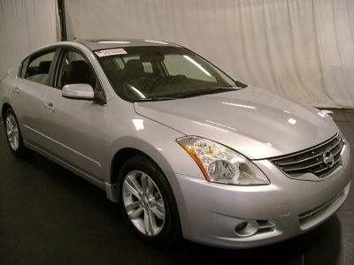 2012 Nissan Altima  3.5 SR