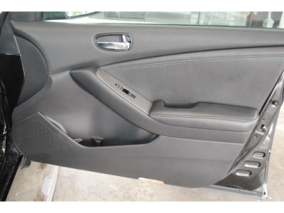 2012 Nissan Altima  3.5 SR