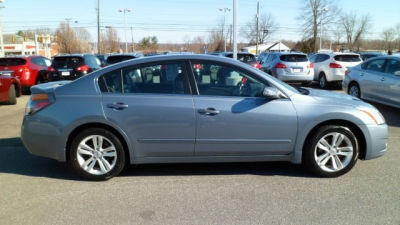 2012 Nissan Altima  3.5 SR