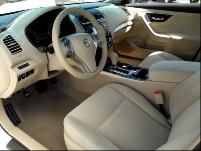 2013 Nissan Altima  2.5 SV