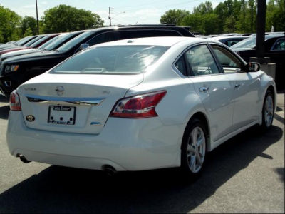 2013 Nissan Altima  2.5 SV