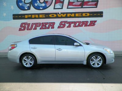 2012 Nissan Altima  3.5 SR