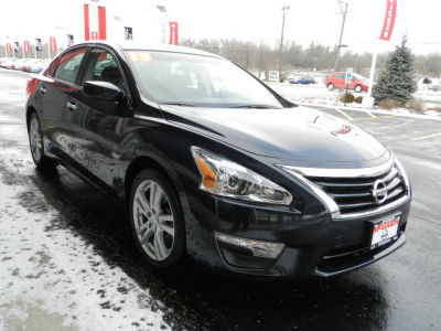 2013 Nissan Altima  3.5 S