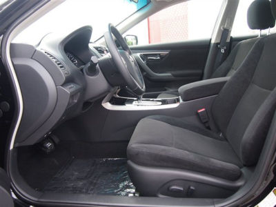 2013 Nissan Altima  2.5 SV
