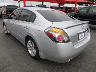 2012 Nissan Altima  3.5 SR