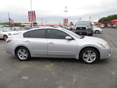 2012 Nissan Altima  3.5 SR
