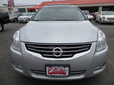 2012 Nissan Altima  3.5 SR