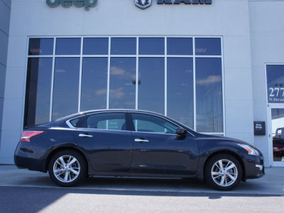 2013 Nissan Altima  2.5 SV