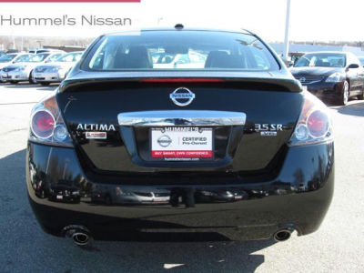 2011 Nissan Altima  3.5 SR