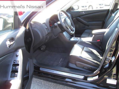 2011 Nissan Altima  3.5 SR