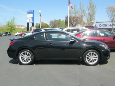 2012 Nissan Altima  3.5 SR