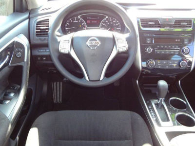 2013 Nissan Altima  2.5 S