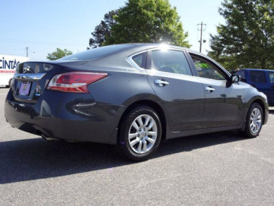 2013 Nissan Altima  2.5 S