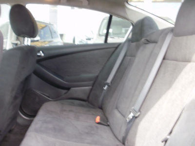 2011 Nissan Altima  3.5 SR
