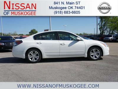 2012 Nissan Altima  3.5 SR