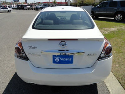 2010 Nissan Altima  2.5 SL