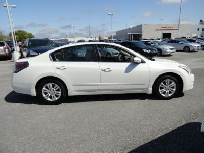 2010 Nissan Altima  2.5 S