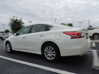 2013 Nissan Altima  2.5 S