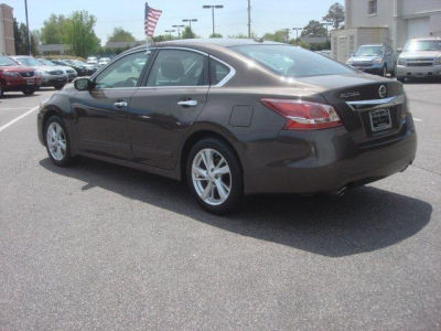 2013 Nissan Altima  2.5 SV