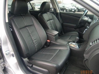 2011 Nissan Altima 3.5 SR