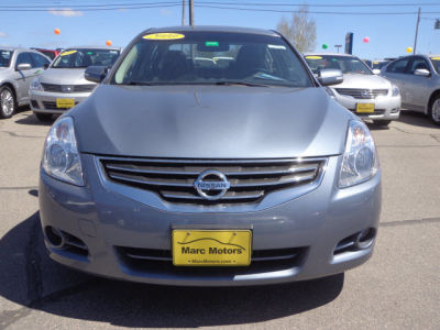 2010 Nissan Altima  3.5 SR