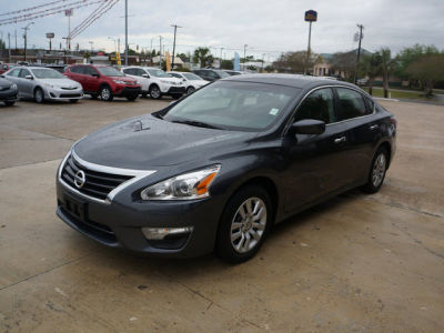 2013 Nissan Altima  2.5 S