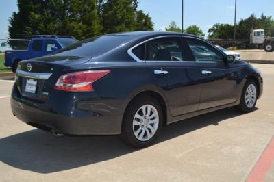 2013 Nissan Altima  2.5 S